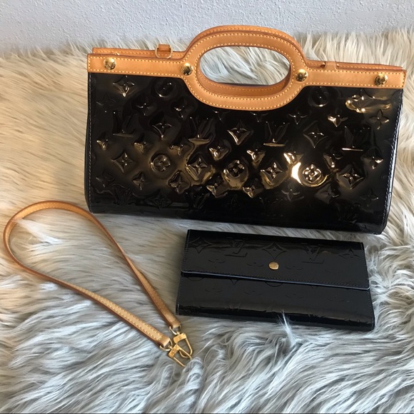SOLD 🥳Louis Vuitton Roxbury Drive in Vernis Monogram - Picture 3 of 16